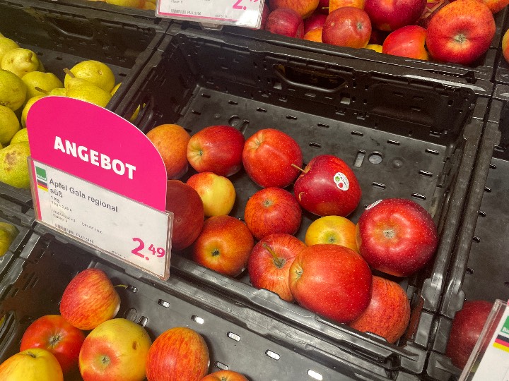 What is Fruit Data Kings?